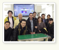 (Back row from left)Dr. Hitoshi Ikeda, Director of All Heart Animal Hospital in Kawasaki; Dr. Brian Beale; Mr. Franco DiBartolo, Traumavet; Mrs. Mary Beale;  Dr. Shinya Yamaguchi, Director of Yamaguchi Pet Clinic in Koto-ku.（Feb. 28. 2013）